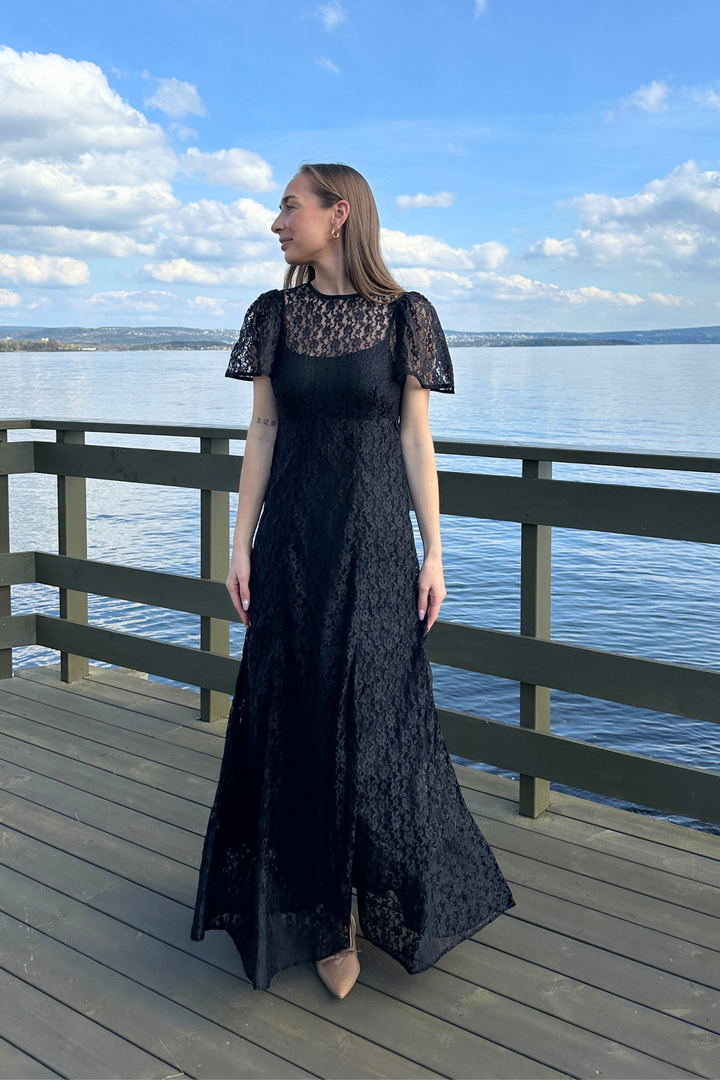 Lace Maxi Dress Black