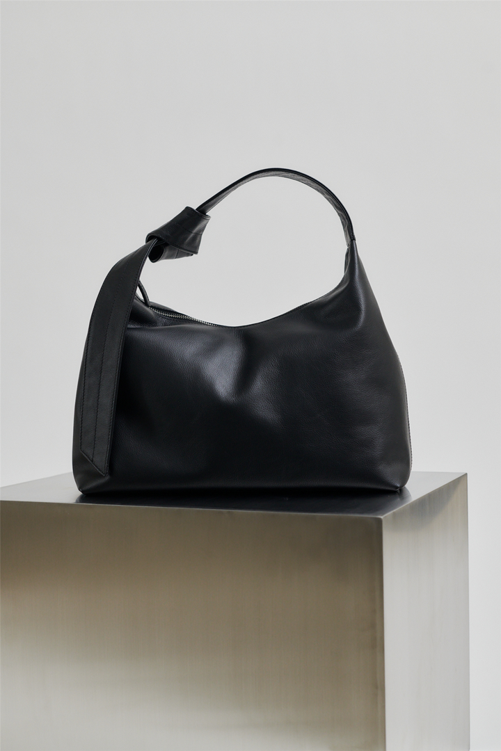 Soba leather bag black