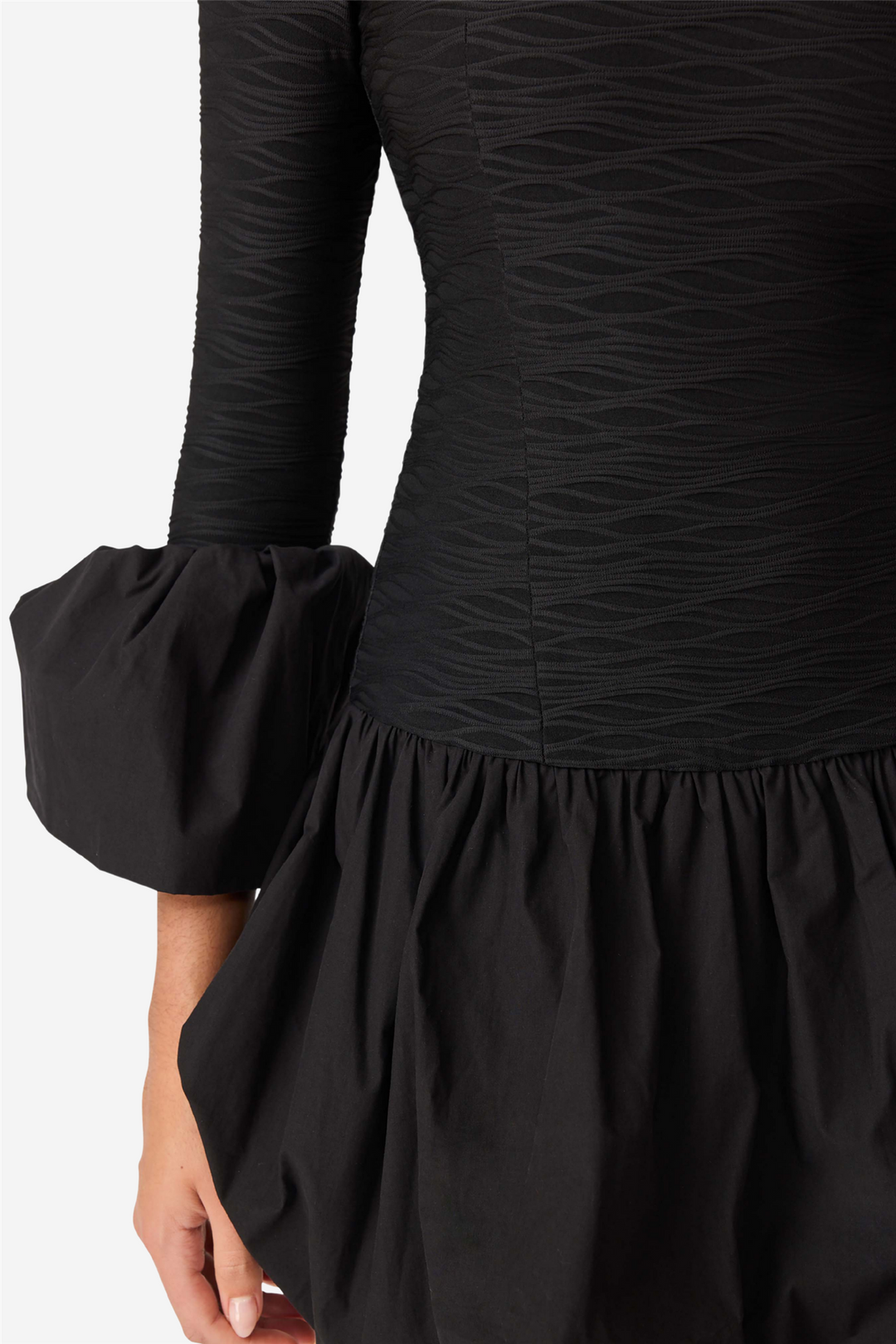 Theodara Long Sleeves Mini Dress Black
