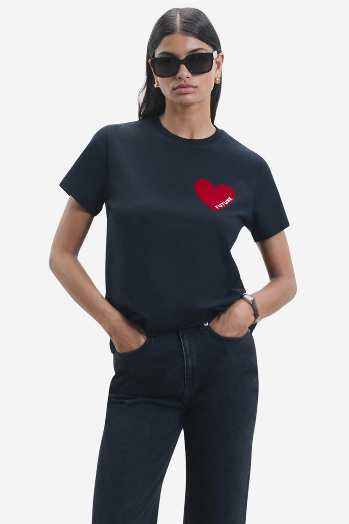 Crewneck Short Sleeve Heart T-shirt Noir