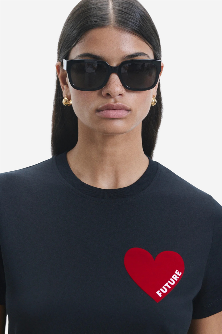 Crewneck Short Sleeve Heart T-shirt Noir