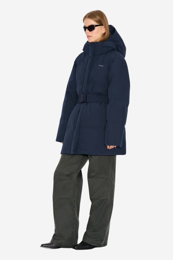 Besseggen Lt Down Jacket Dk. Navy