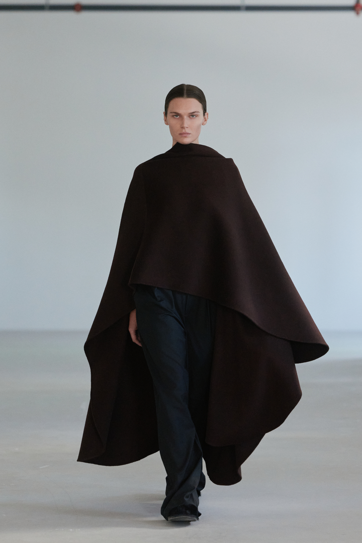 Camoens Shawl Mahogany