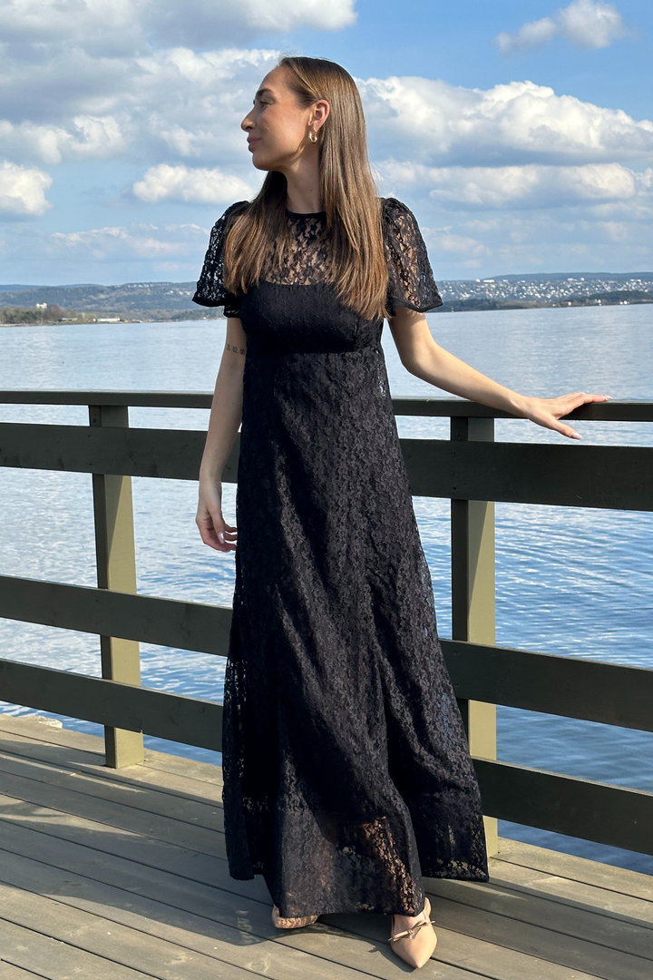 Lace Maxi Dress Black
