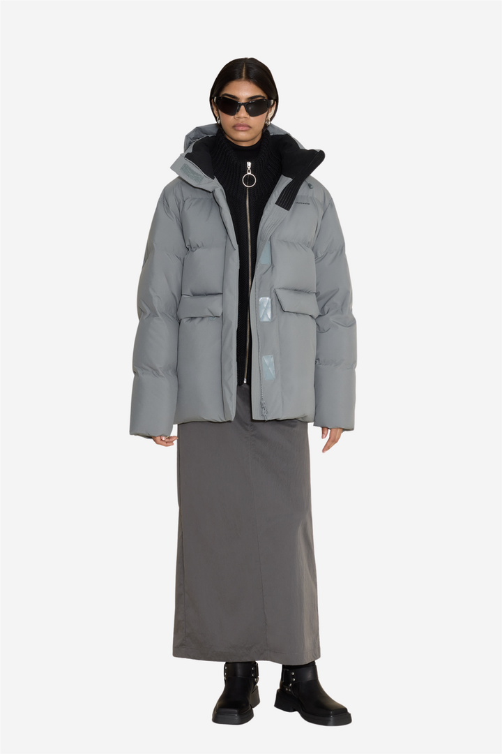 Besseggen Down Jacket Grey