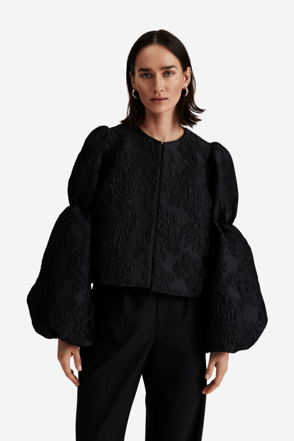 By Malina Bluser & Skjorter Zoey Double Pouf Sleeve Blouse Black Jacquard