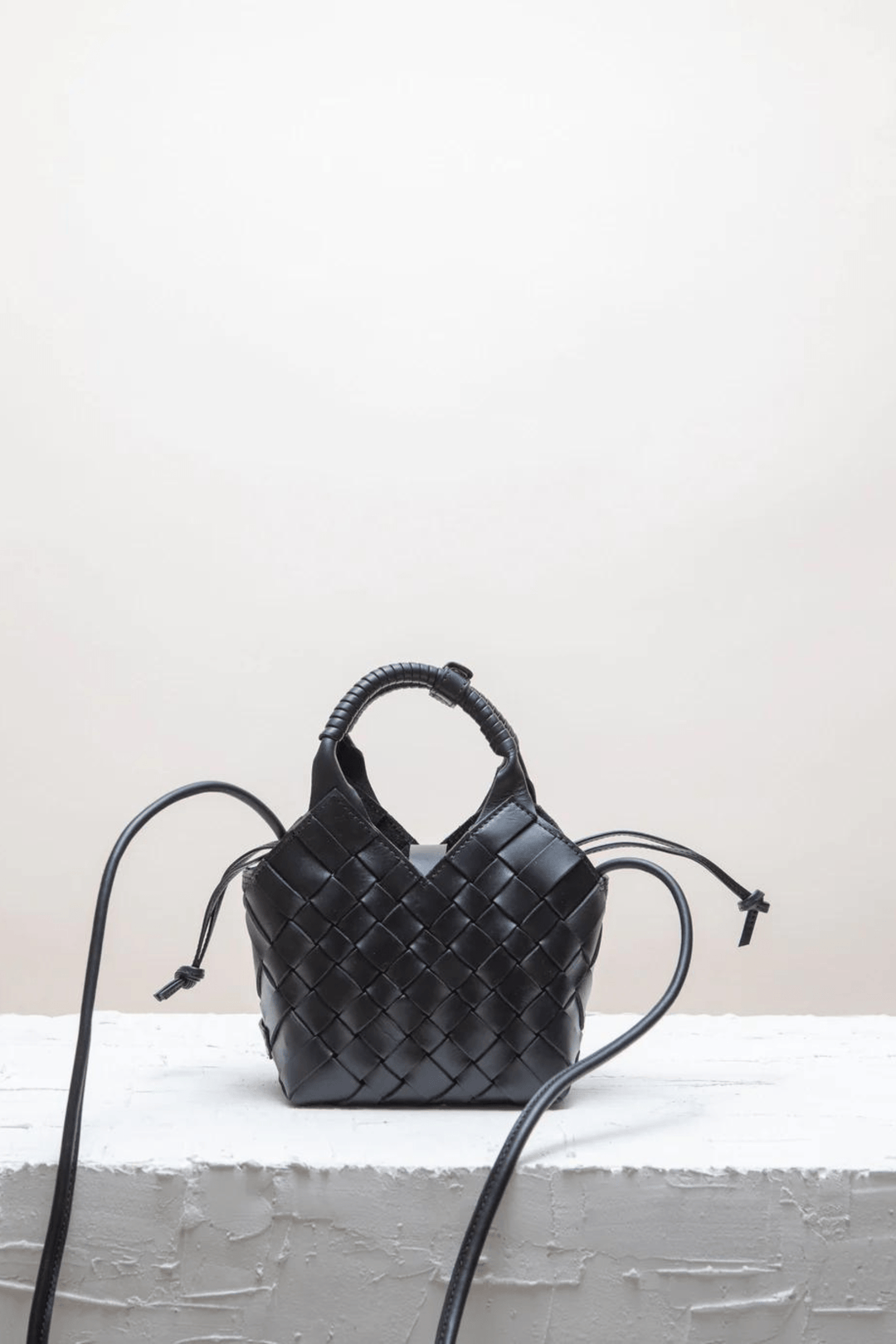 Cala & Jade Vesker Misu Mini Black