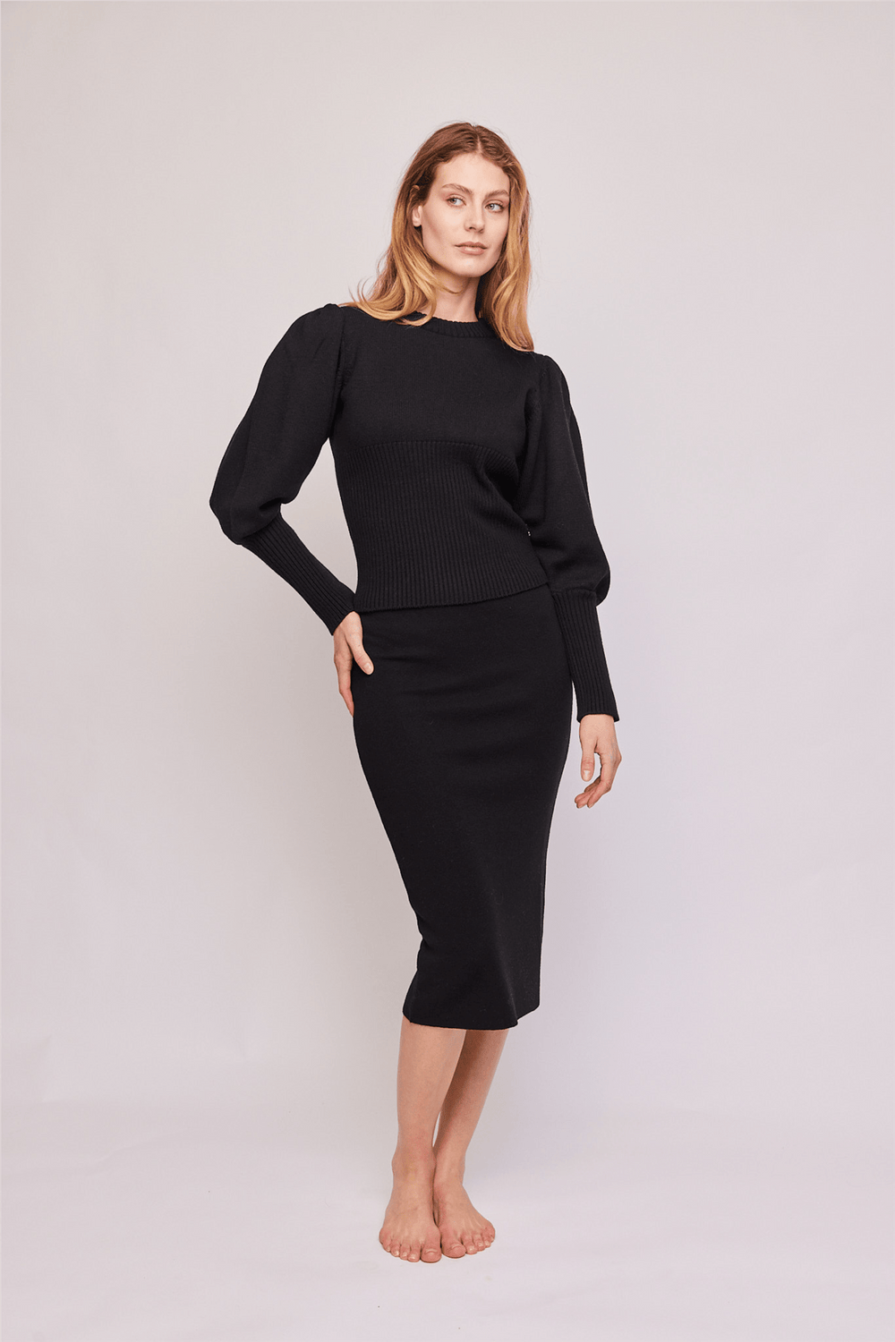 Ella & il Genser & Cardigan Sasha Merino Sweater Black