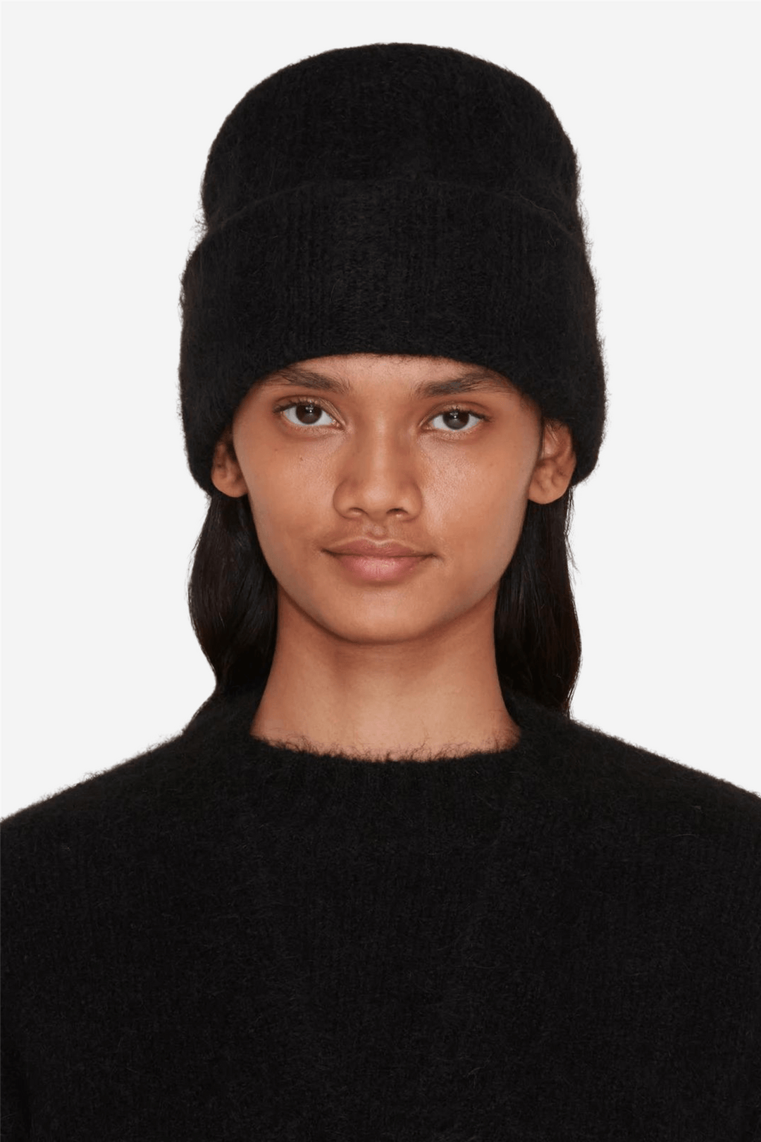 Holzweiler Tilbehør Erica Fluffy Beanie Black