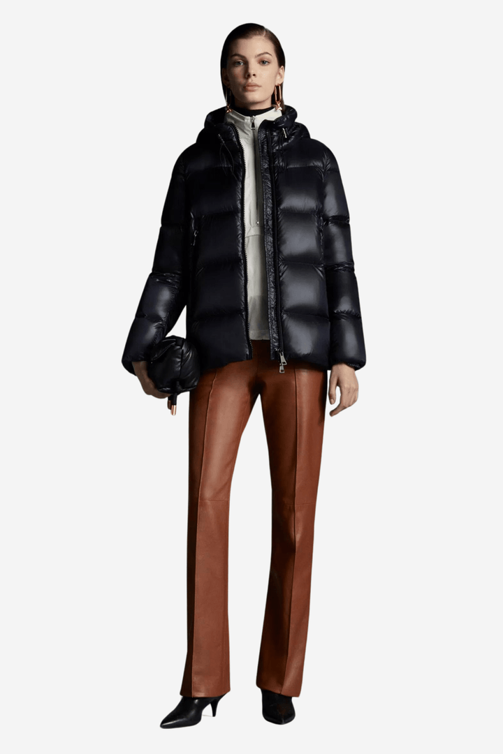 Moncler Yttertøy Seritte Short Down Jacket Marin