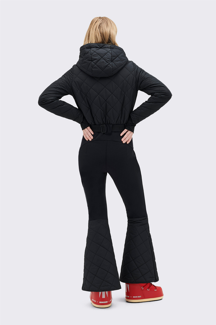 Brooke skis suit