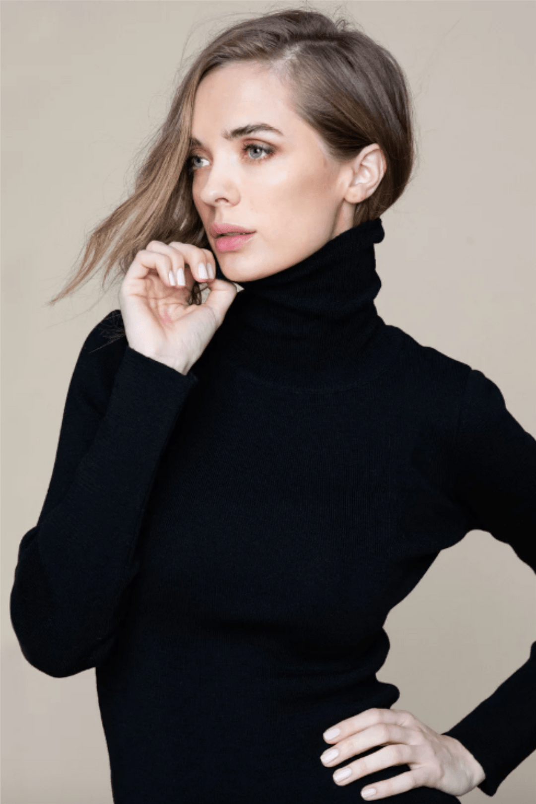Ella & il Genser BOBBY MERINO SWEATER BLACK