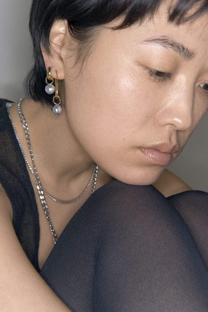 Maria Black Smykke LAID BACK HUGGIE 7 GOLD