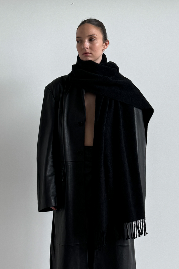 Snug scarf Black