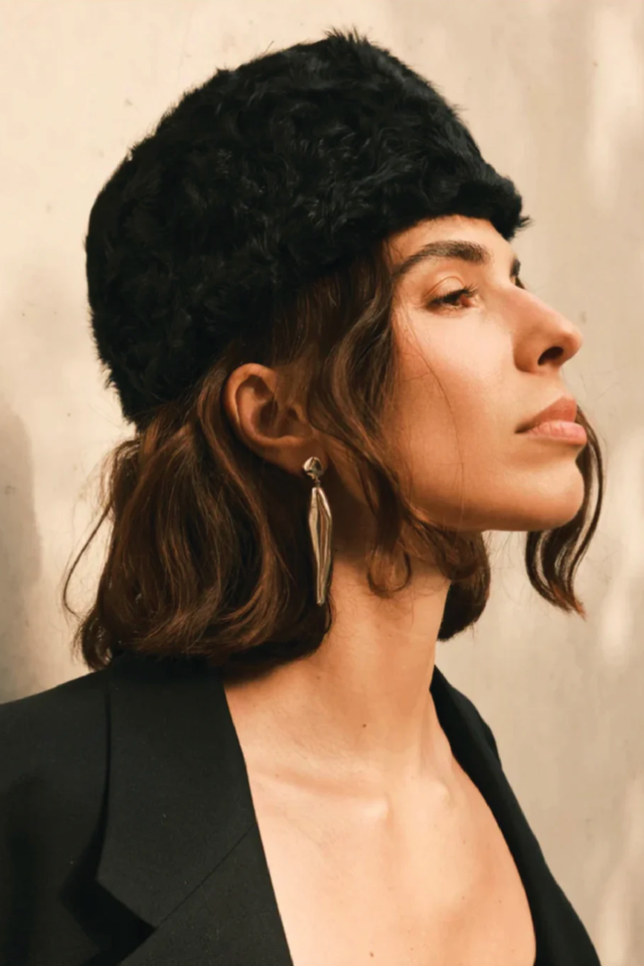 Alessia Shearling Hat Black