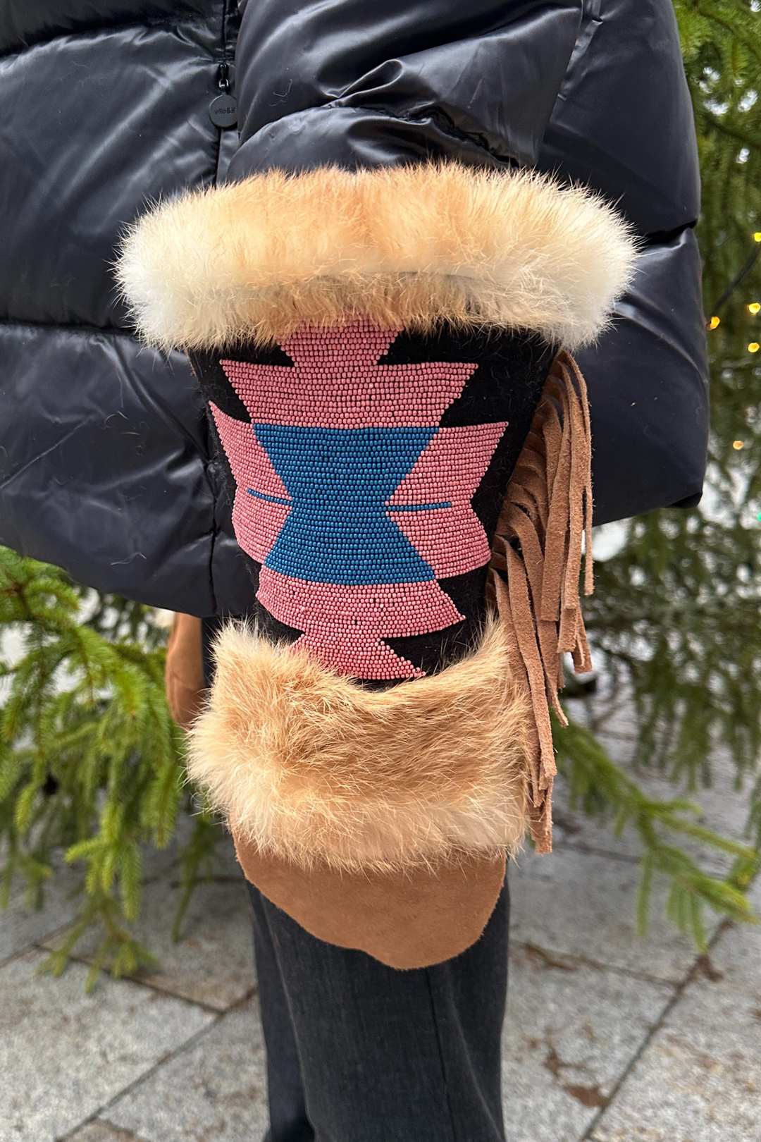 Dias Brown Leather Mittens