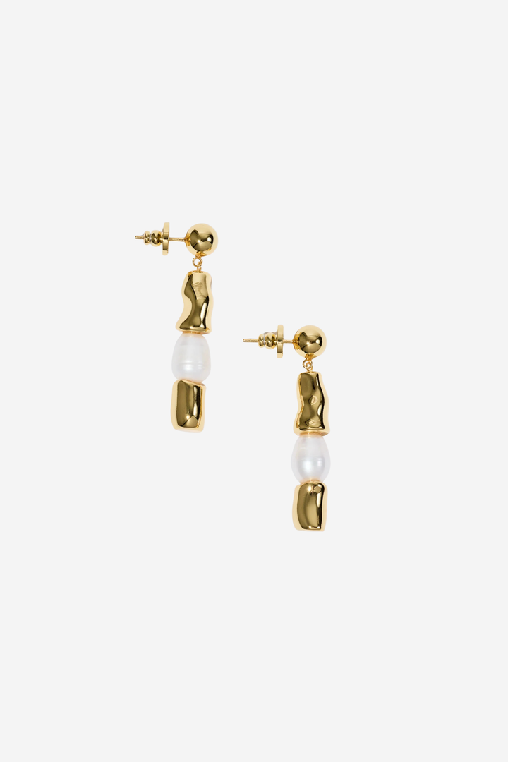 Lily Earrings Gold