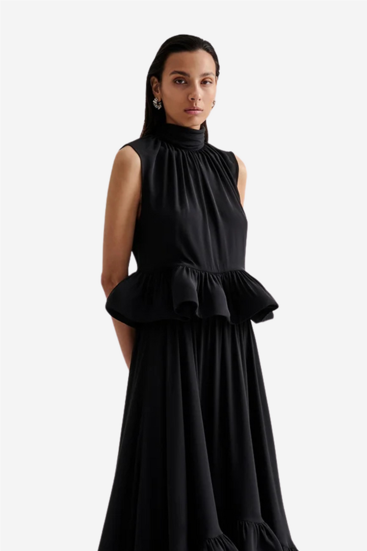 Lune Halterneck Frilled Hem blouse