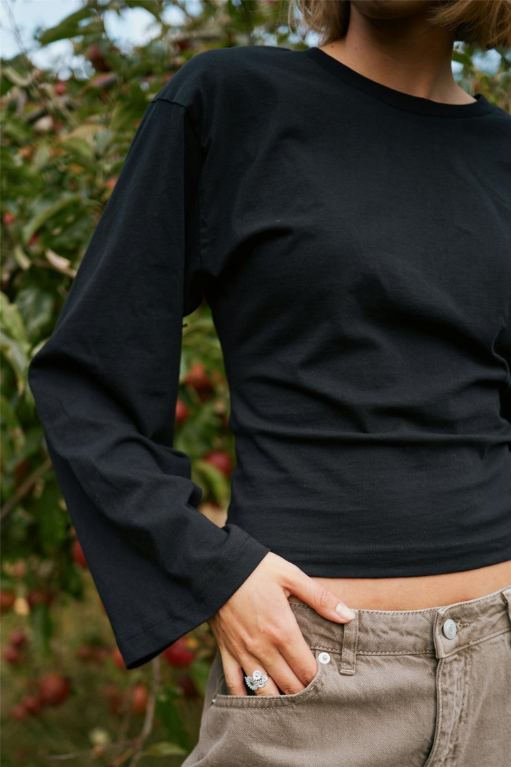 Paska Boxy Long Sleeve Tee Black