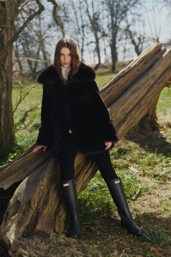 Anna Fake Fur Jacket Black