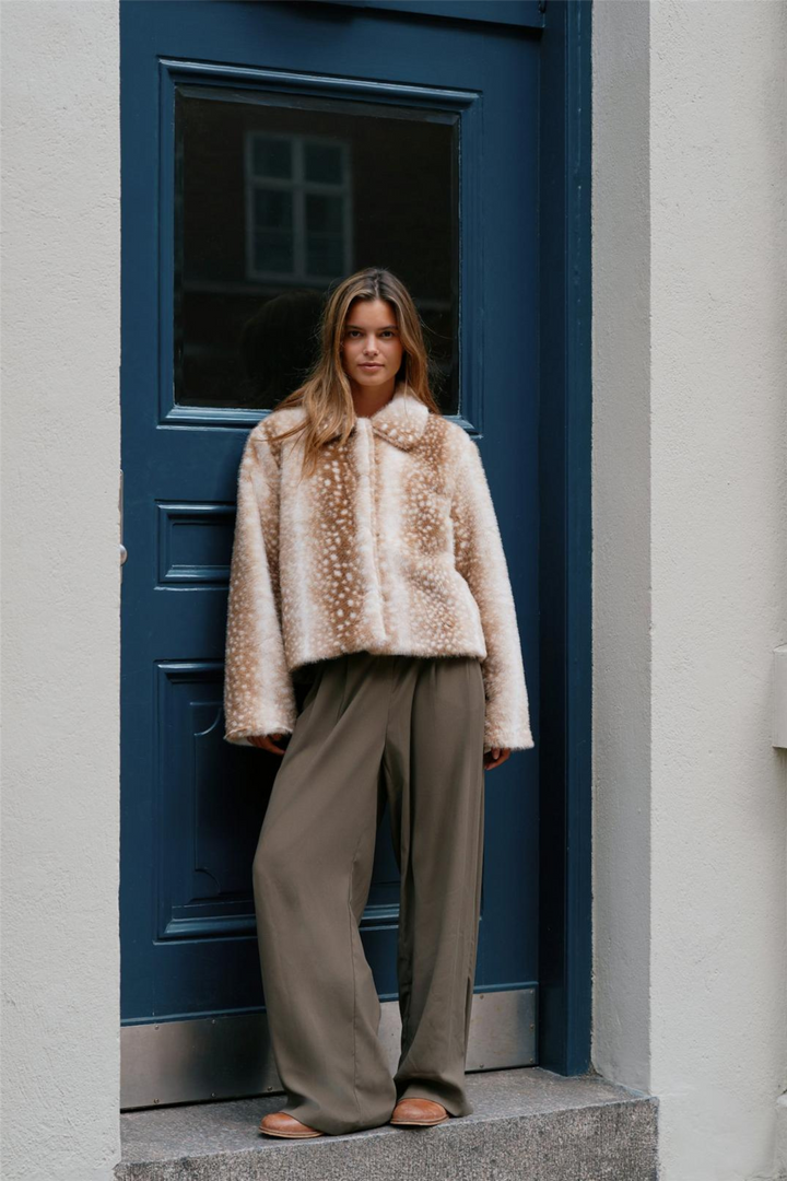 Camina Faux Fur Jacket Beige