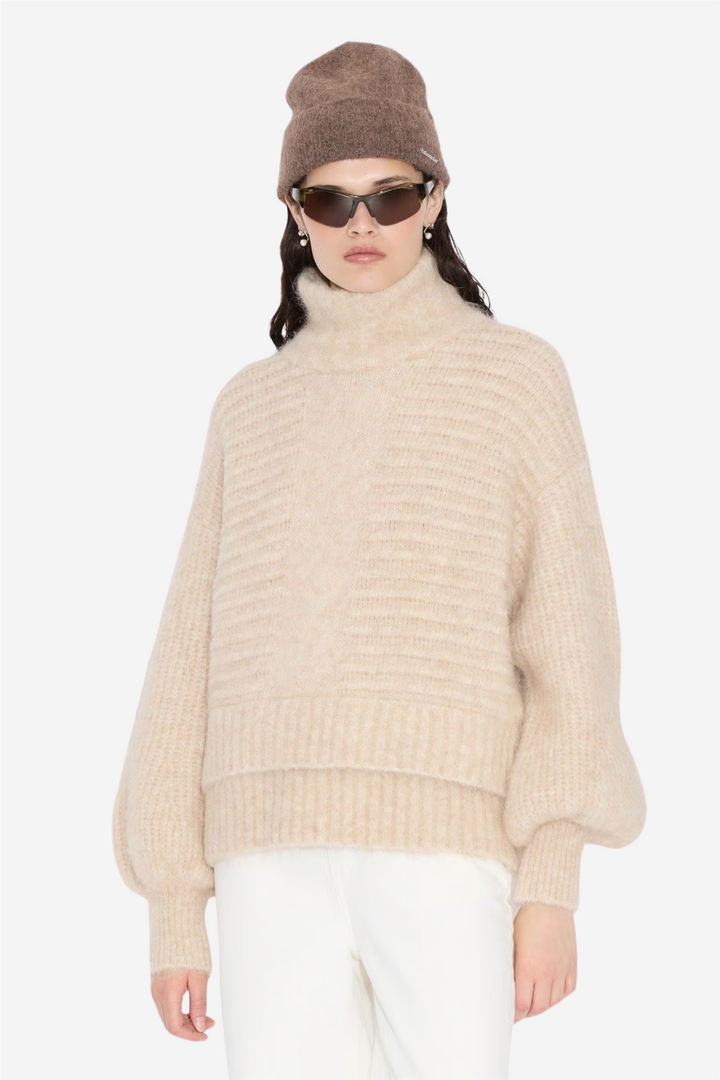 W Data Knit Sweater Ecru