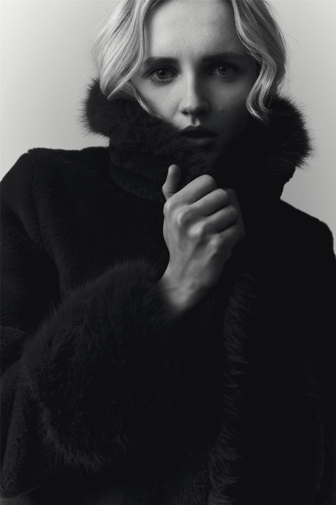 Caroline fake fur jacket Black
