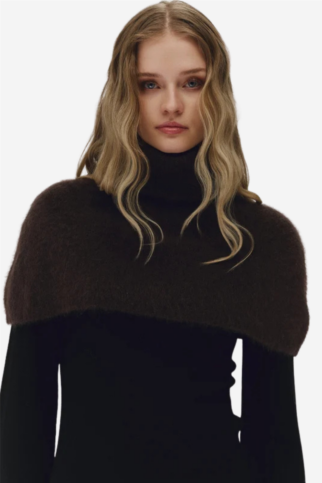 Sylvia Chunky Neck Dark Brown