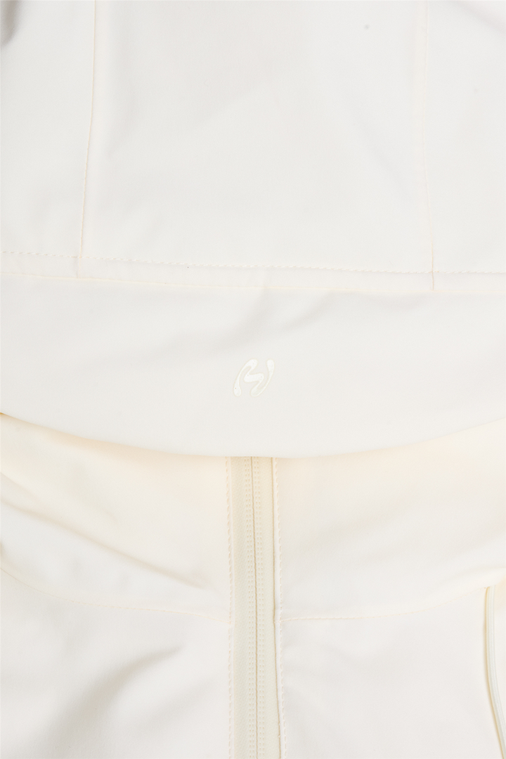 W Tryvann Lt Down Jacket Ecru