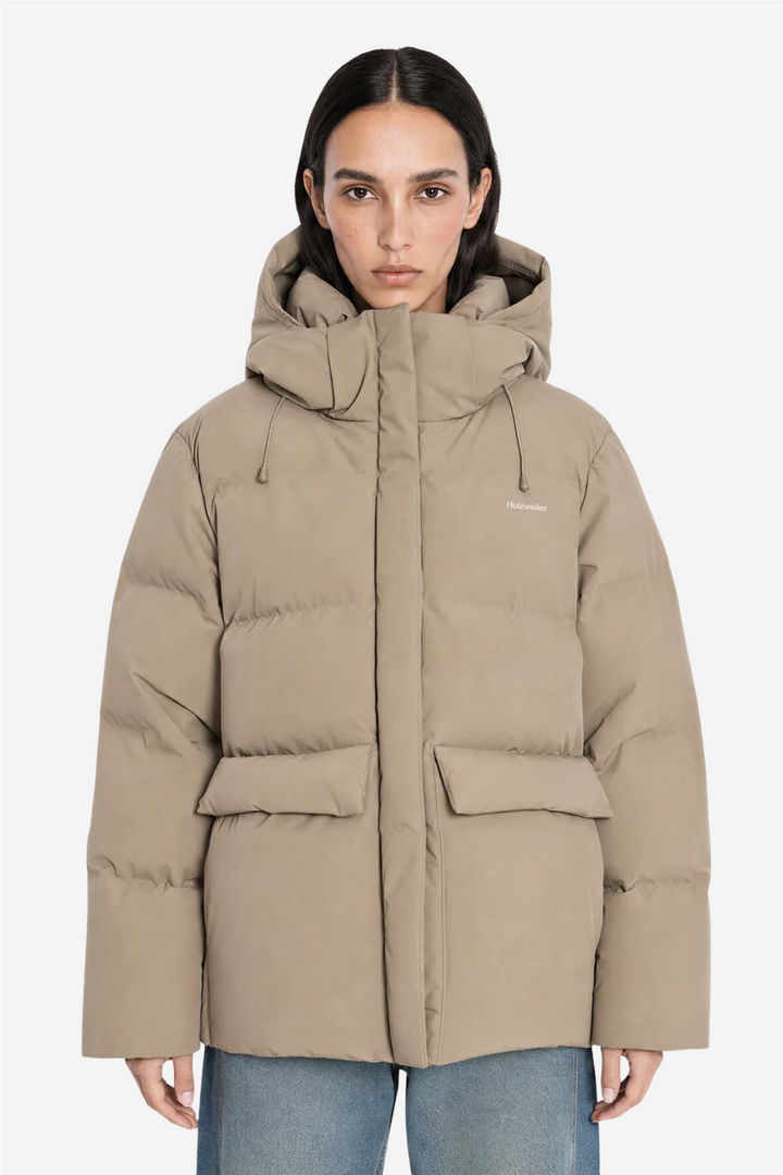 Besseggen Down Jacket Dk. Sand