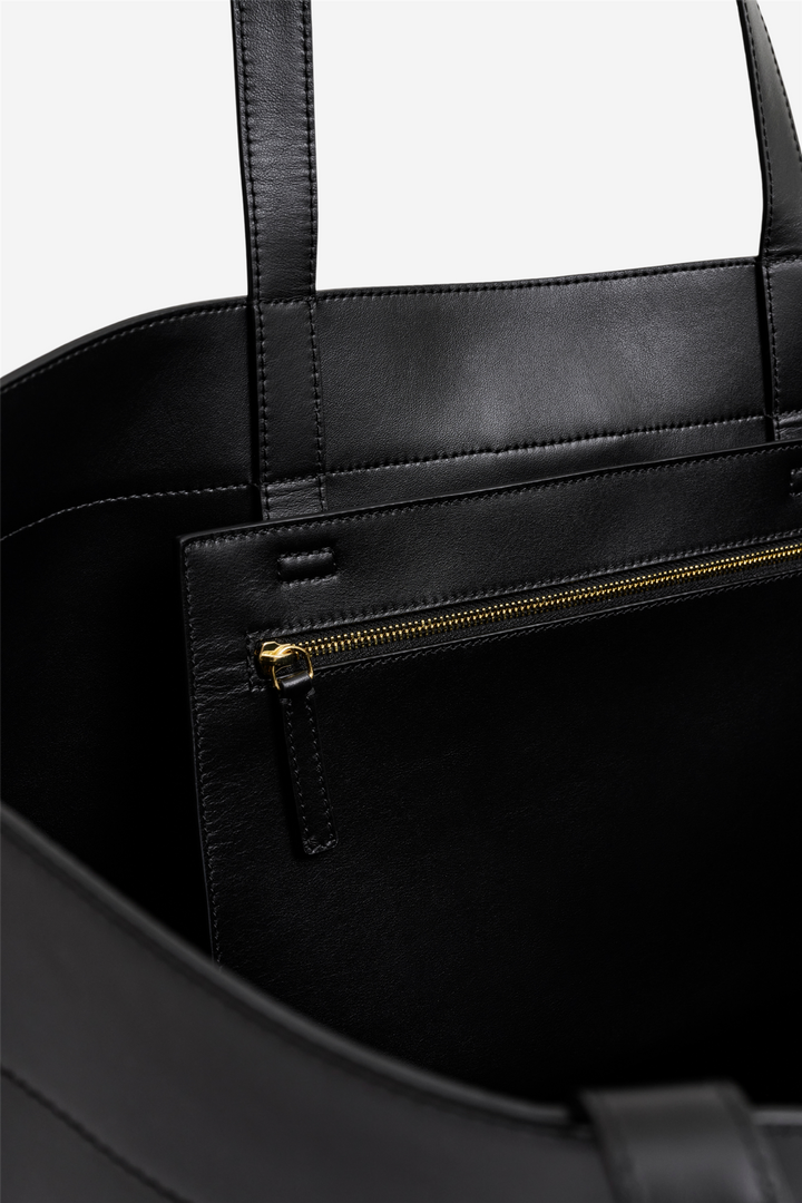 Monogram Grand Leather Tote Black