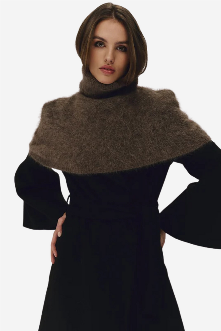 Sylvia Chunky Neck Brown