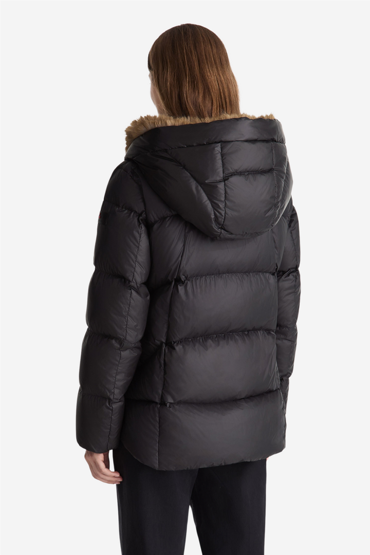 Vertis Mqn Ecofur Short Down Jacket Nero