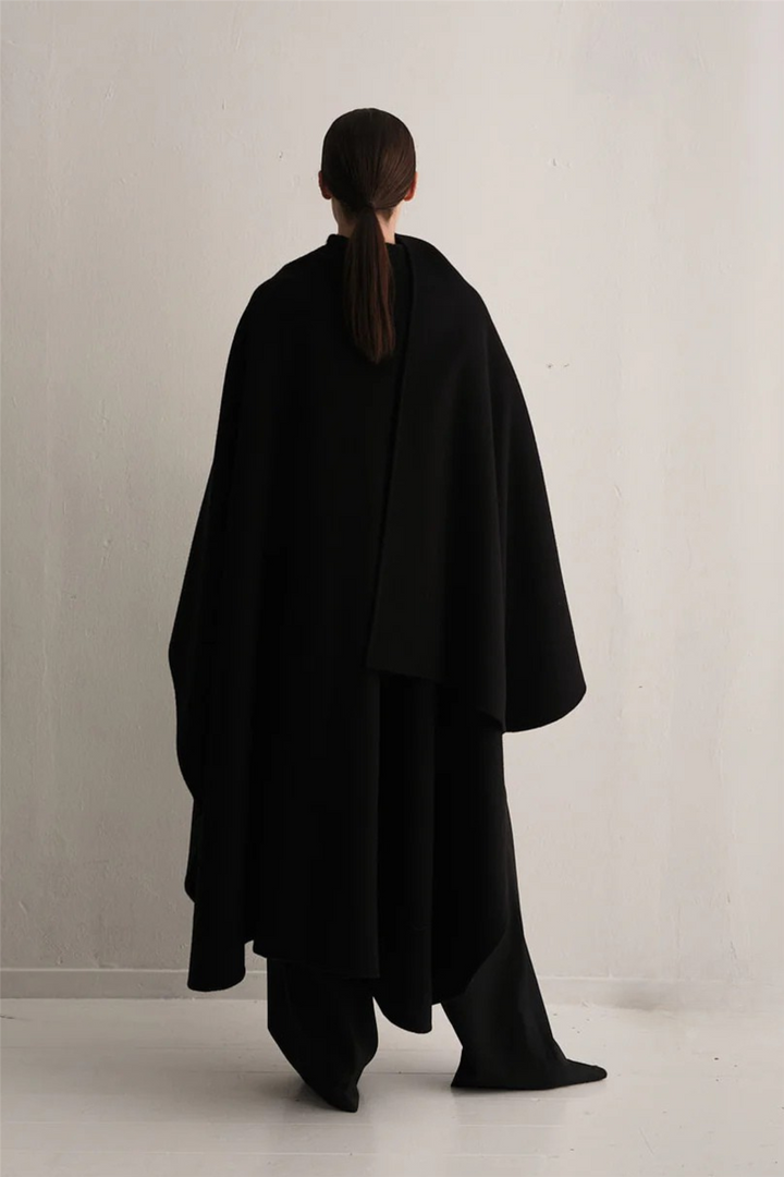 Camoens Shawl Black