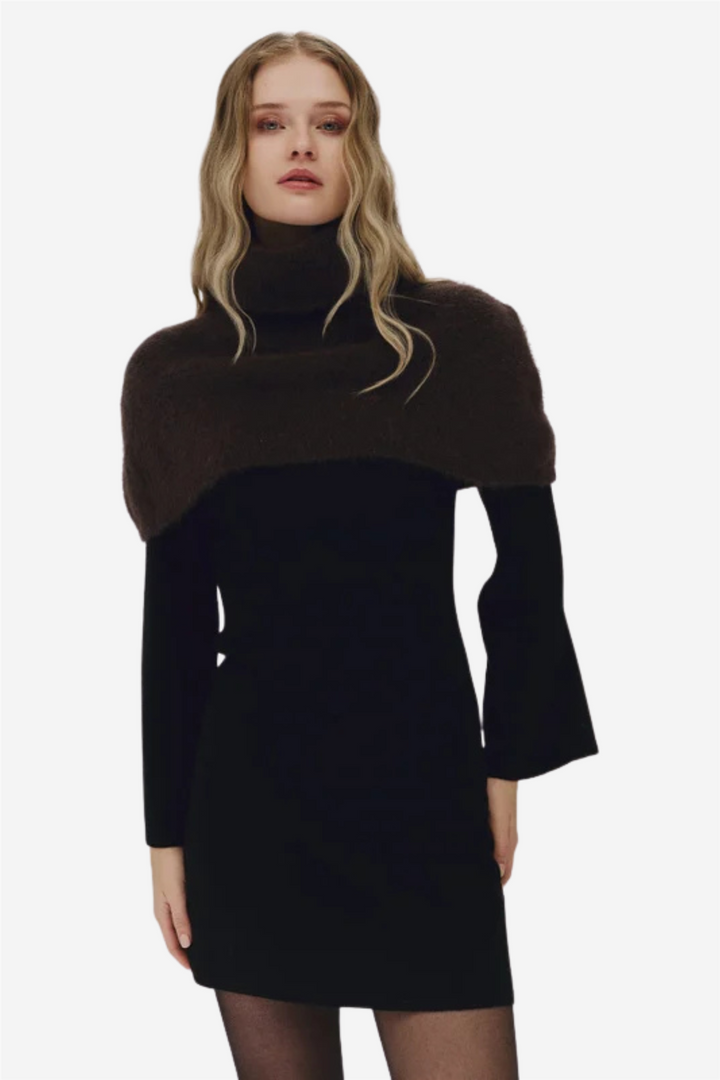 Sylvia Chunky Neck Dark Brown