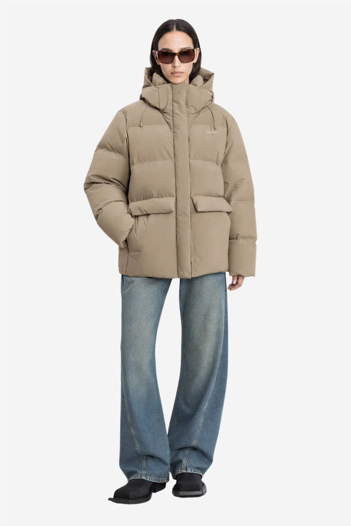 Besseggen Down Jacket Dk. Sand