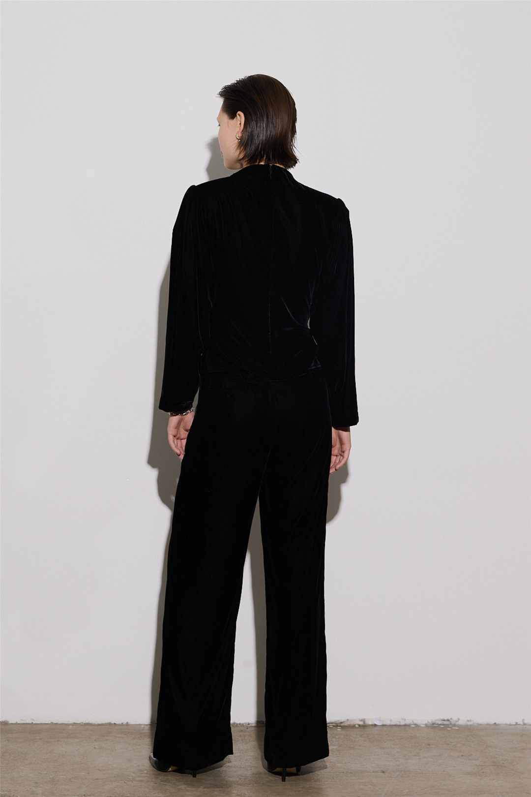 Jet Top Velvet Black