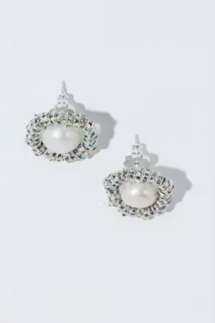 Baby Perla Studs