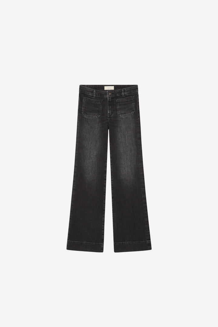 St Monica Low Washed Black