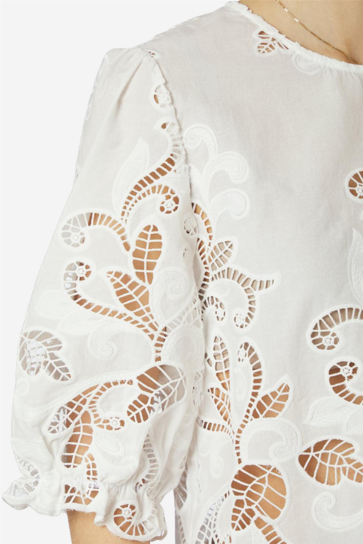 Fia Embroidery Blouse White