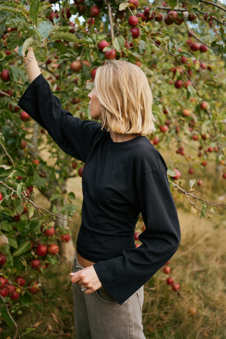 Paska Boxy Long Sleeve Tee Black