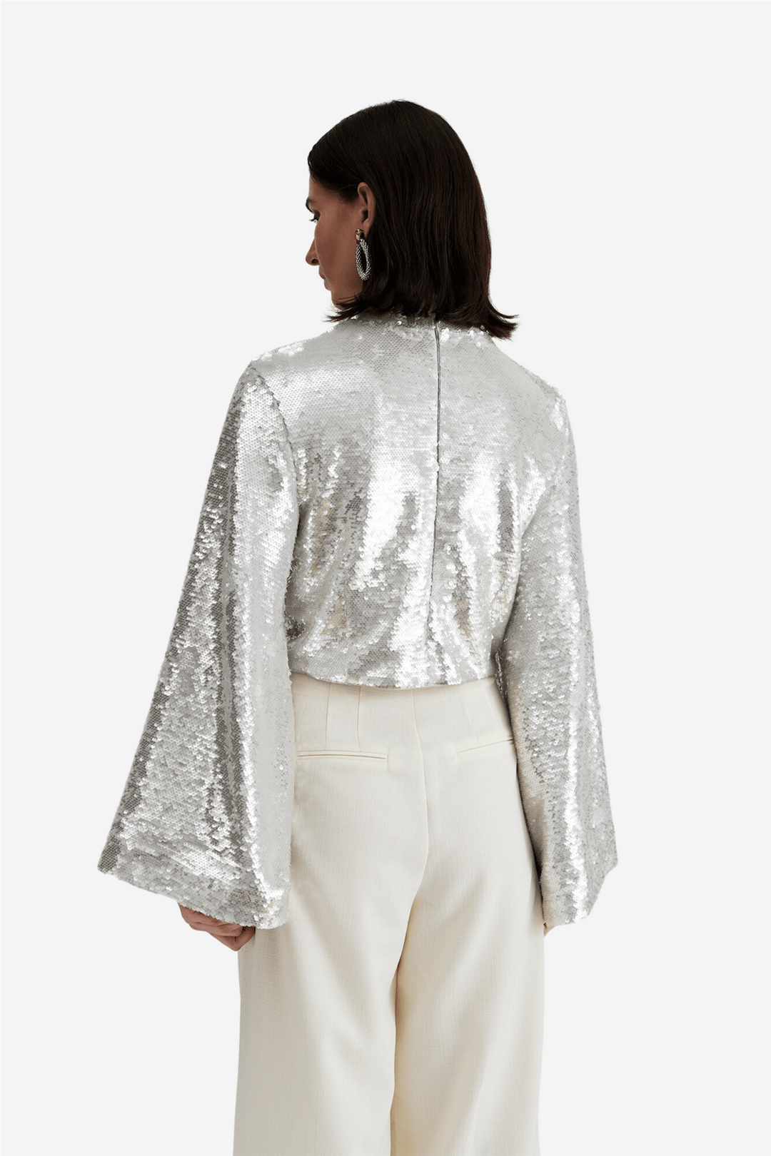 By Malina Bluser & Skjorter Aella Wide Sleeve Sequin Top Silver