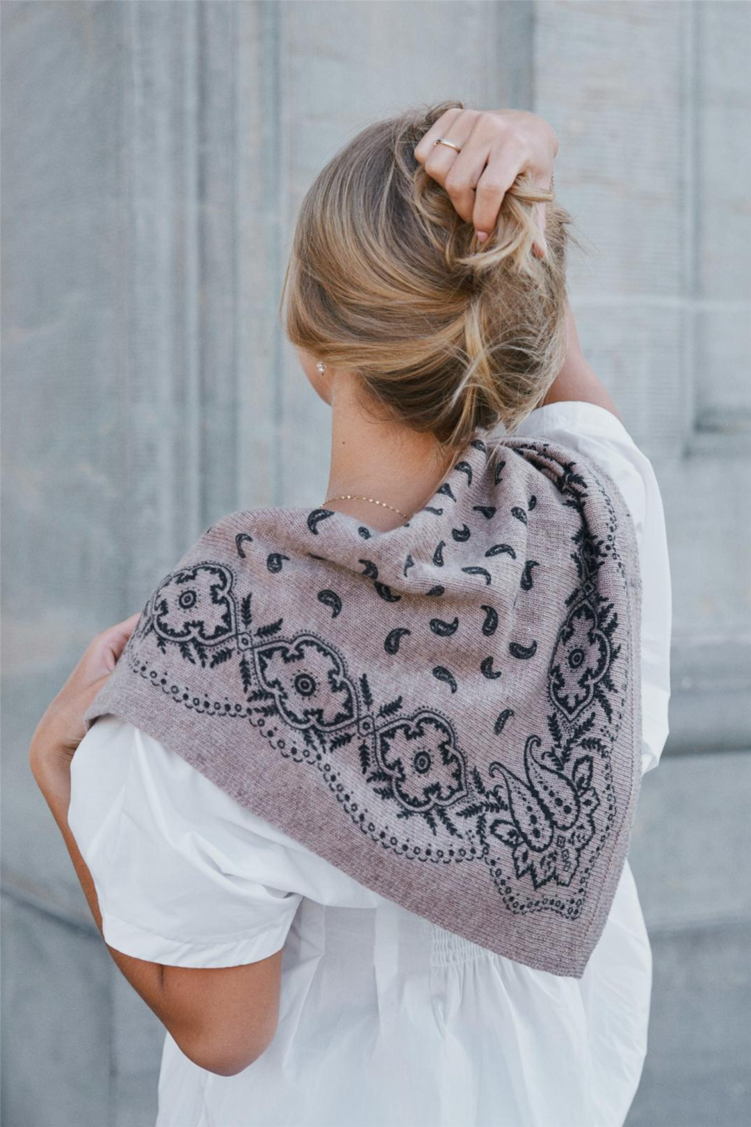 Adelina Paisley Knit Scarf Beige Melange