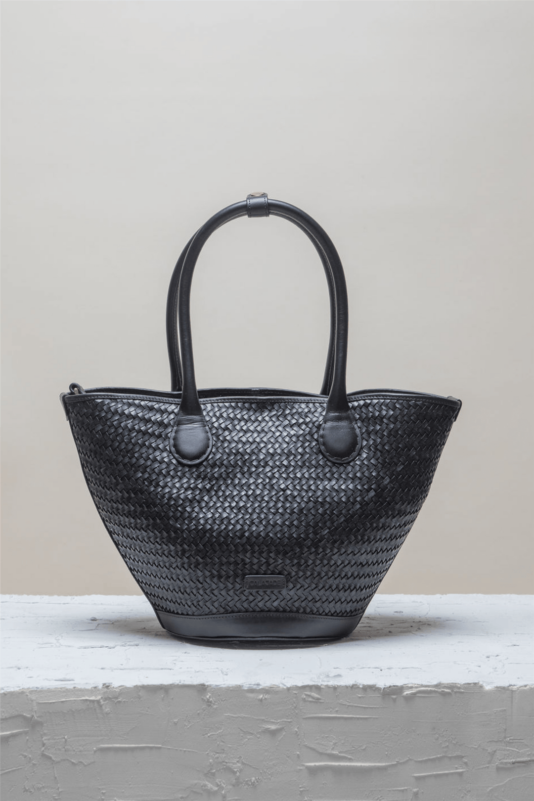 Cala & Jade Vesker Sandhi Black Twill
