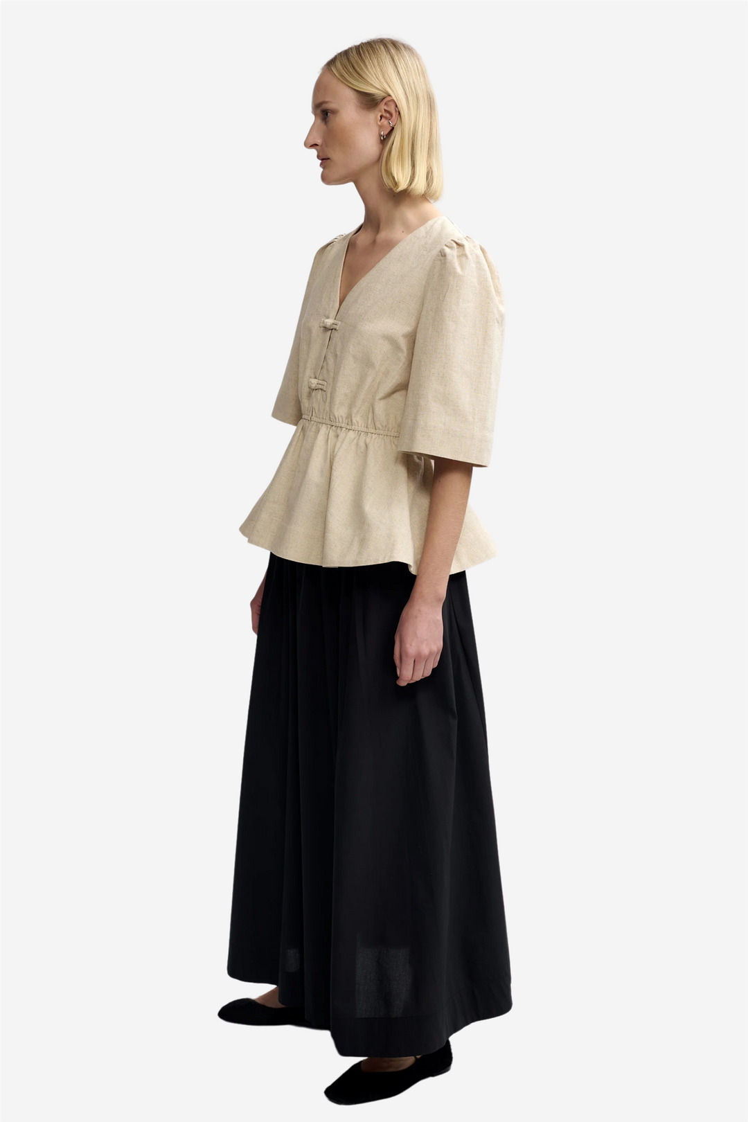 Christian Aks Topper & t-skjorter Monic Linen Top Sand