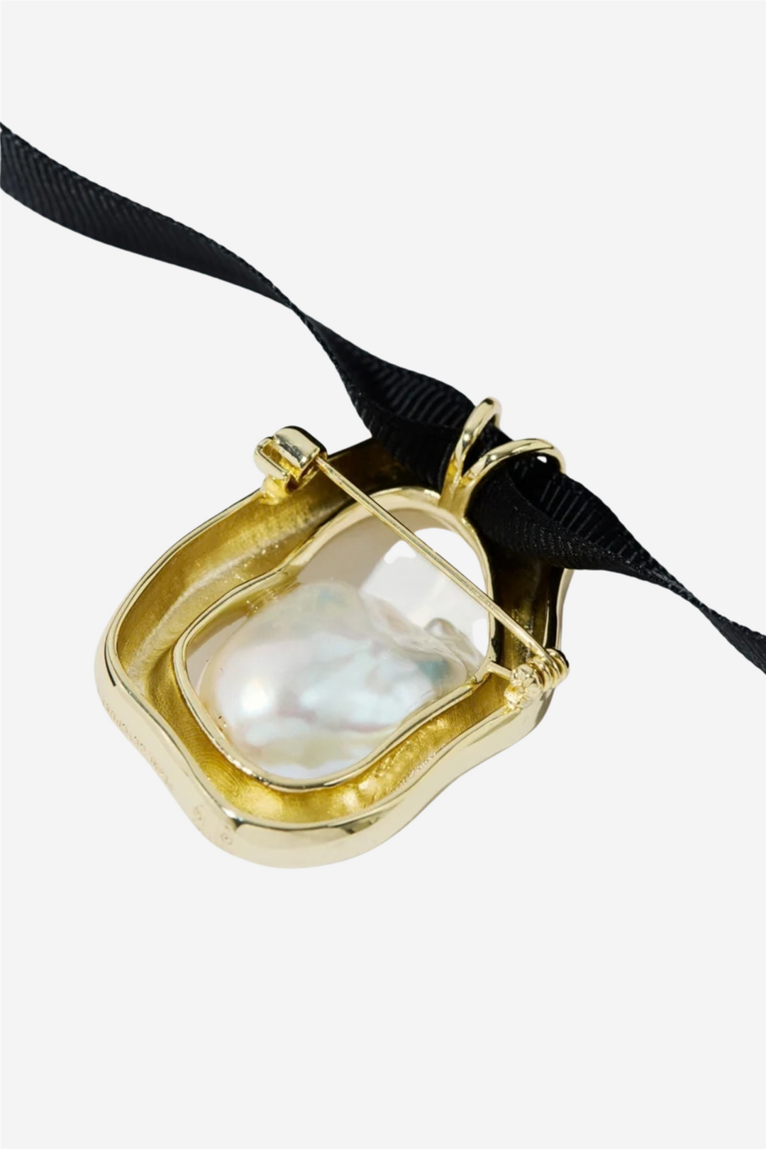 Rina Brooch Gold