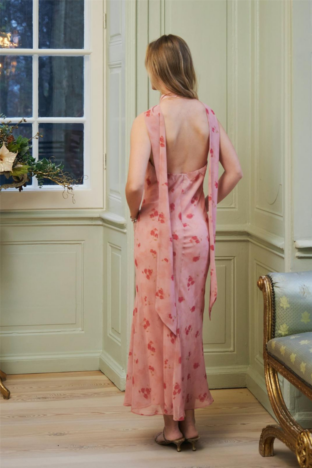 Fiona Blurred Flower Halter Neck Dress Light Pink