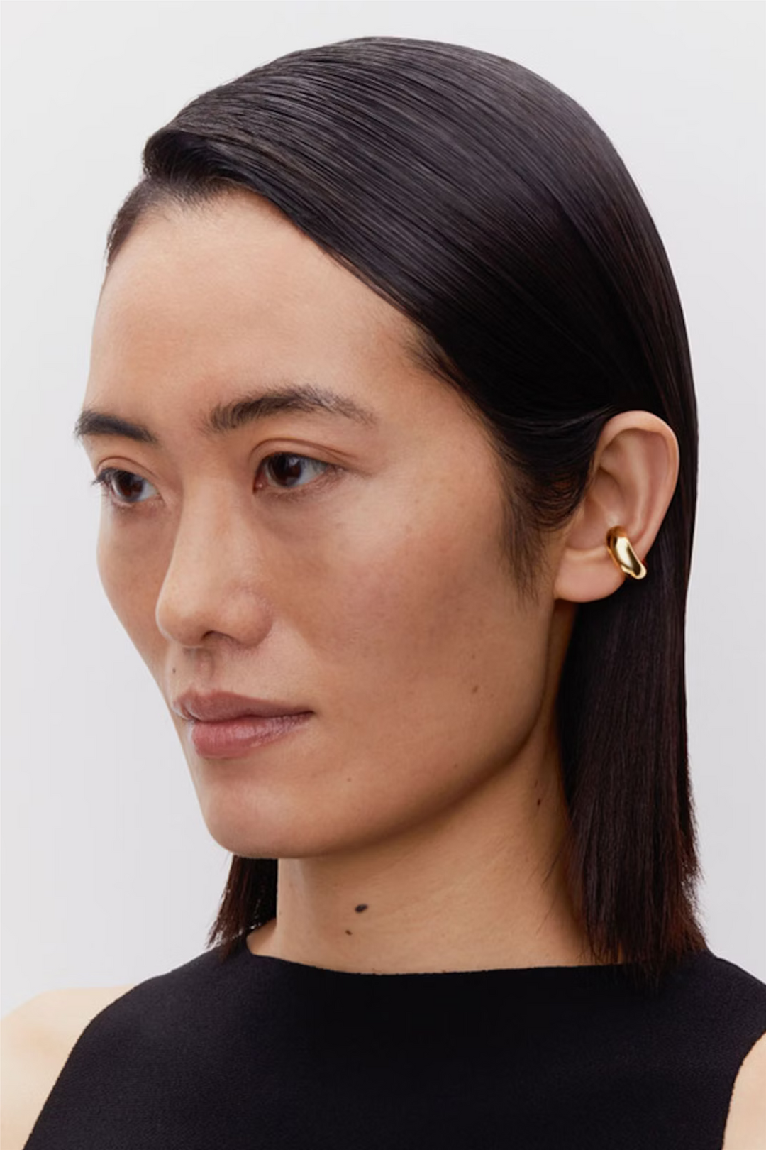 Omotesando Chunky Ear Cuff Gold