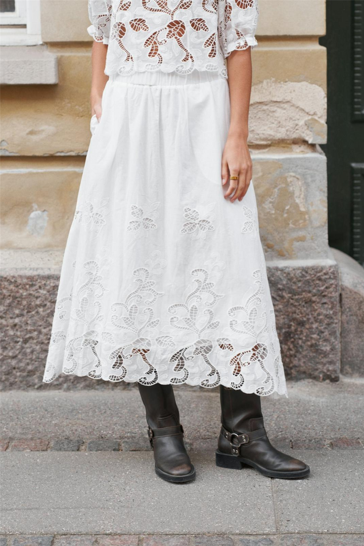 Yara Long Embroidery Skirt White