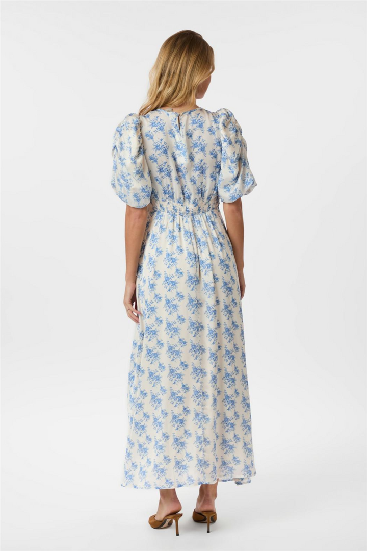 Kikka wild rose dress light blue